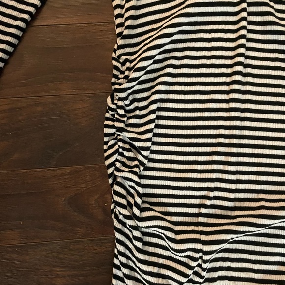 Gap maternity dress size medium - Picture 3 of 4